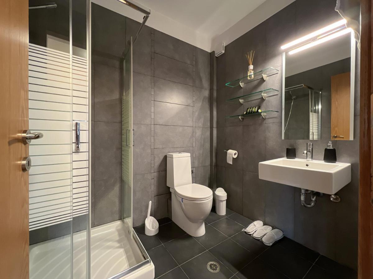 Heaven Luxury Villa Nea Roda Exterior photo
